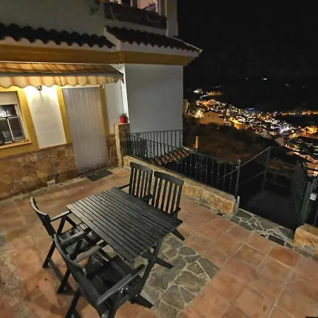 Alma Y Montana Competa